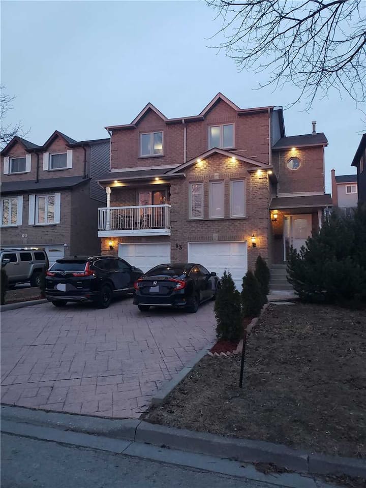 Fully Private | Cozy 1br Suite | Kitchen & Bath - Ajax