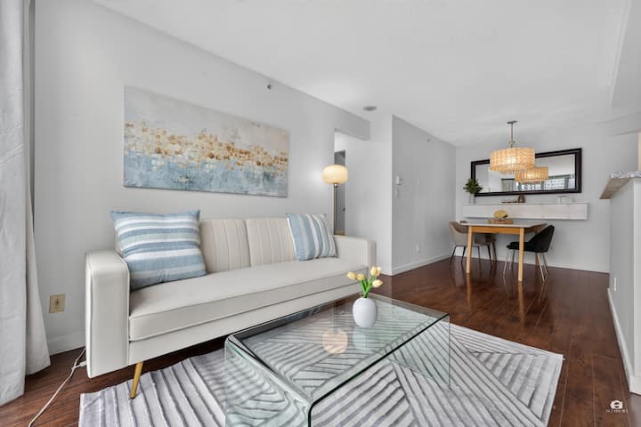 Beach Access 2b2b Condo In Downtown Vancouver - Vancouver