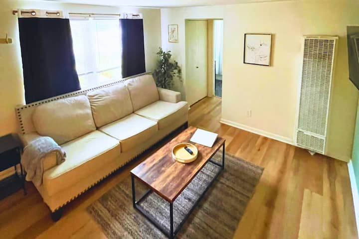 1 Bed Apartment Close To Ohio State And Downtown - Columbus, OH