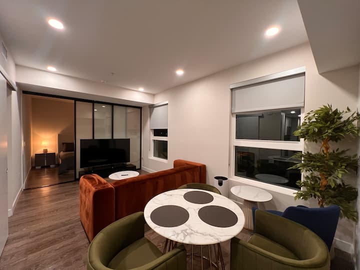Stylish Luxurious 1 Bdrm - 西好萊塢
