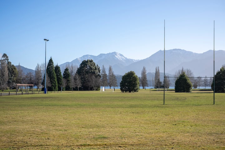 Dusky Fishing Unit - Te Anau Holiday Home - Te Anau