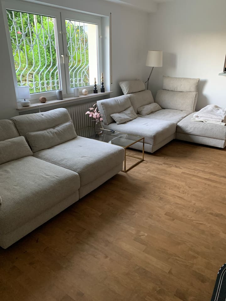 Gemütiche 2 Zimmerwohnung In Wunderschöner Lage - Kelkheim (Taunus)