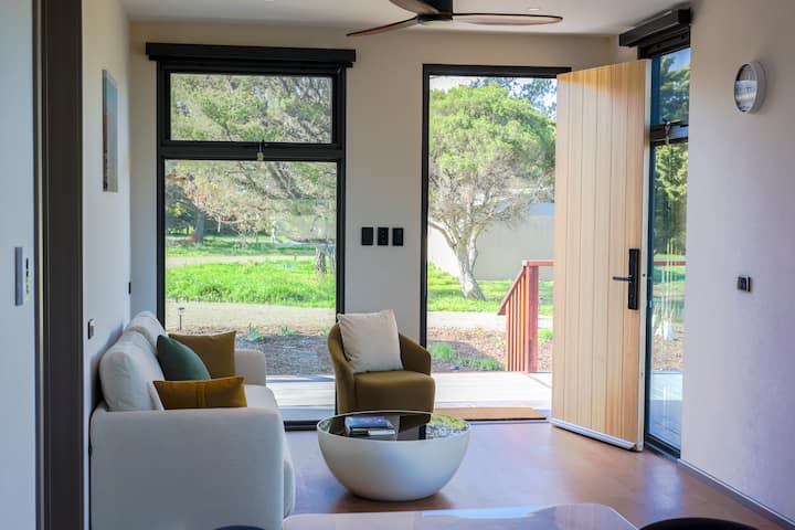Autra · Humpback Whale · 2b2b Ocean Retreat - Victor Harbor