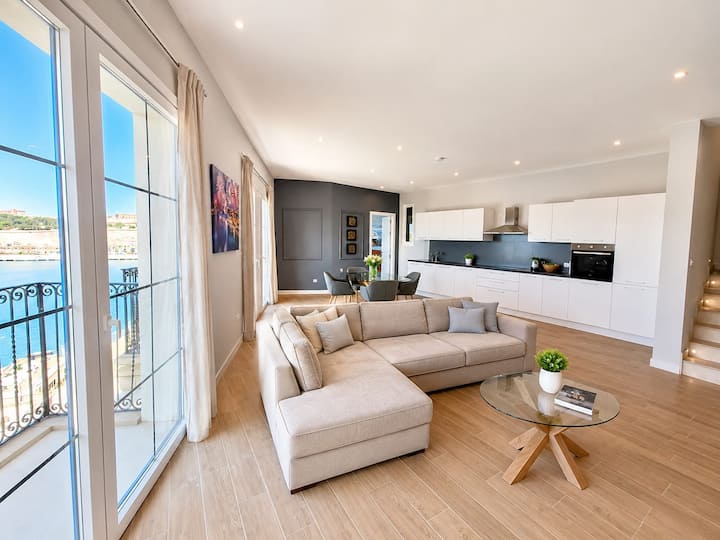 V86 - 2br Apt With Stunning Grand Harbour Views - La Valeta