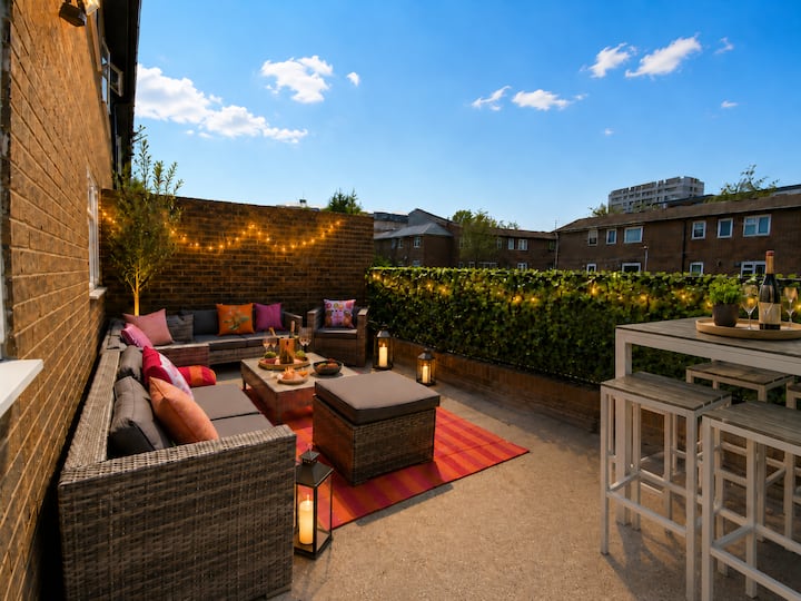 Piccadilly 3br House | Parking & Private Terrace - Stockport