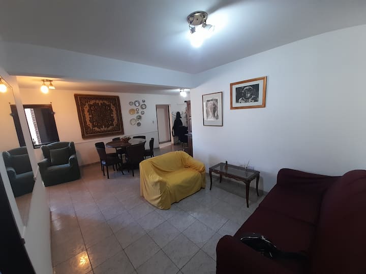 Hermoso E Ideal Ubicación De Departamento En Cba! - Córdoba, Argentina