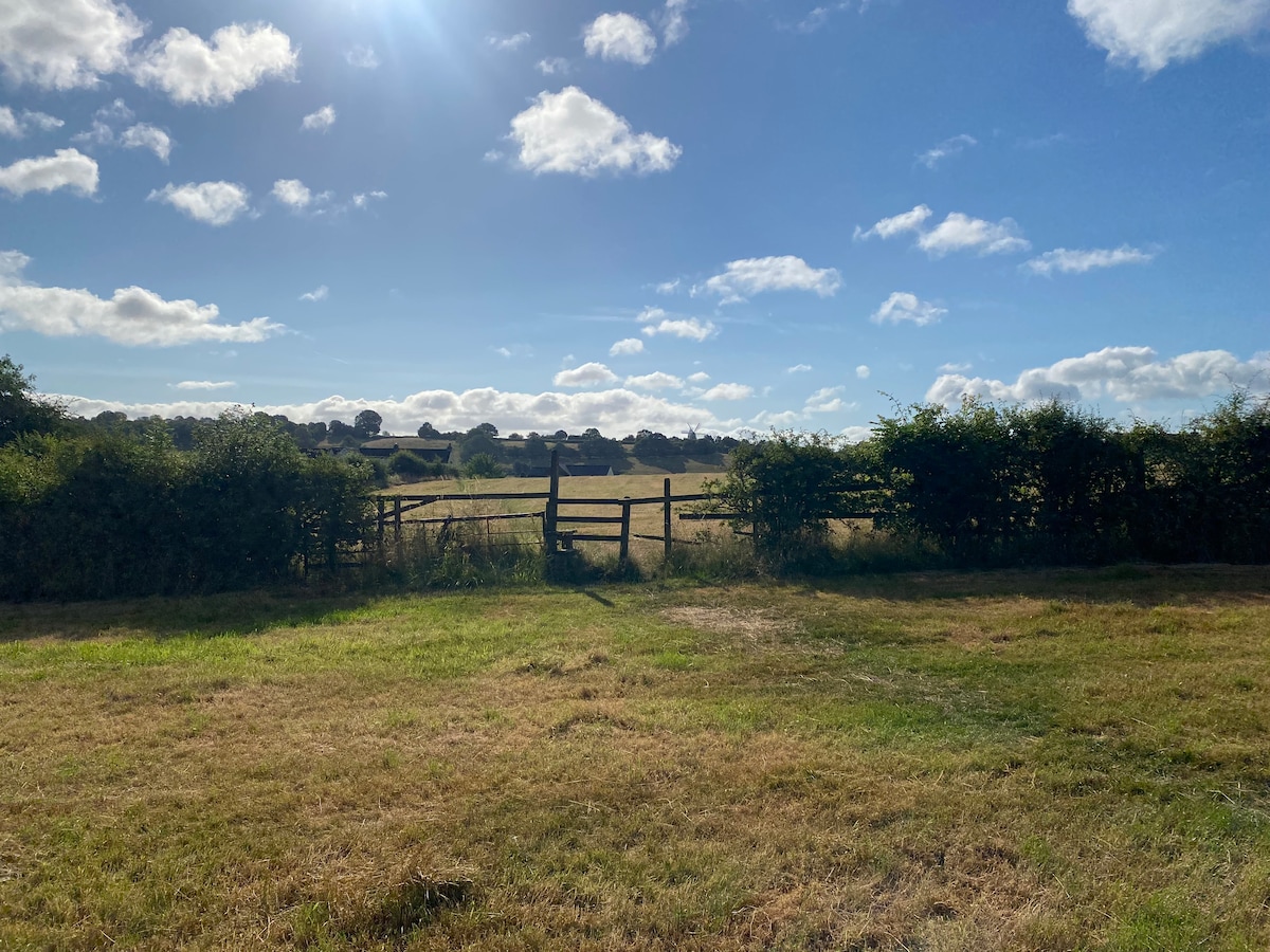 Air conditioned cosy cabin retreat in Derbyshire – photo 15