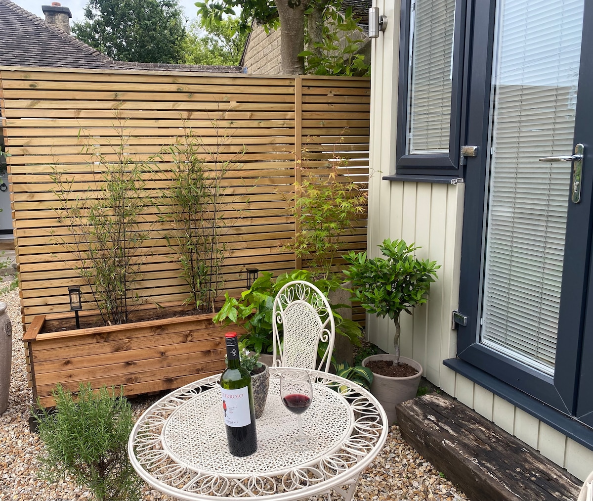 Air conditioned cosy cabin retreat in Derbyshire – photo 10