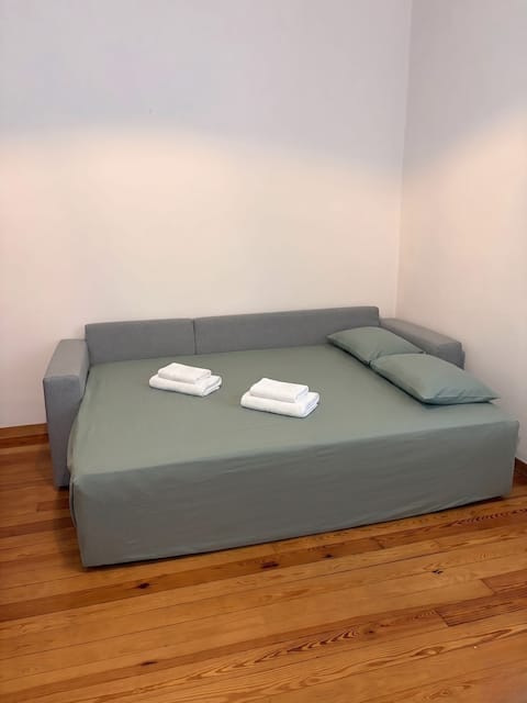 Popular Airbnb listing: Large Apt 2min Station (AC+Gym+Workspace) in Domodossola