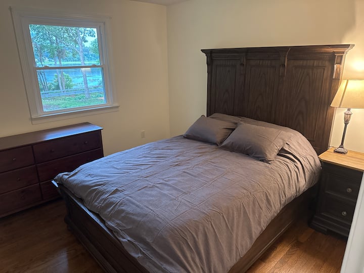 The Forest House Room 2 - Dumfries, VA