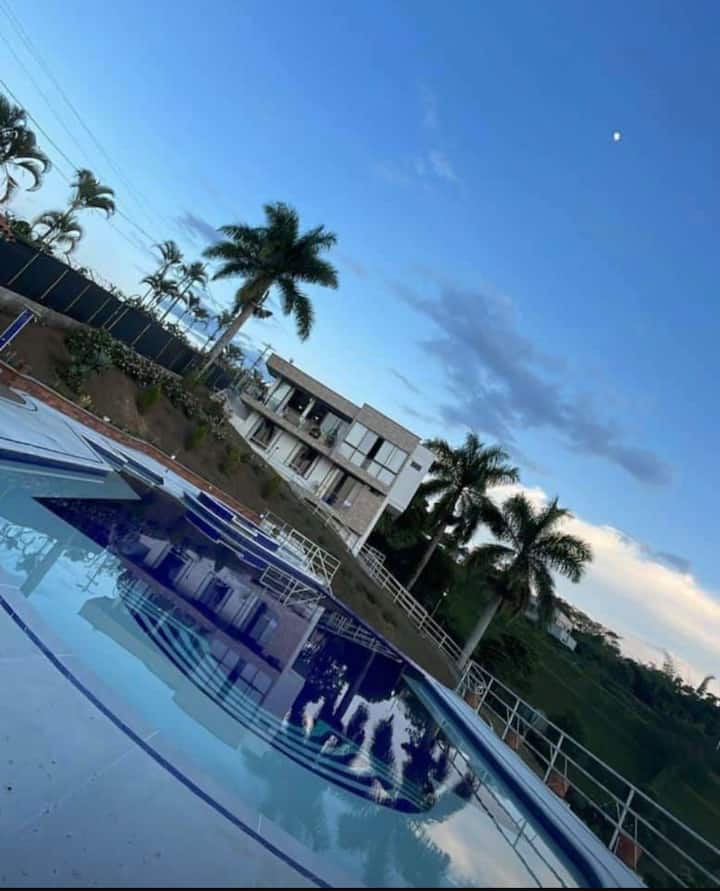 Casa Finca, Céntrica Y Acogedora - Pereira, Colombia