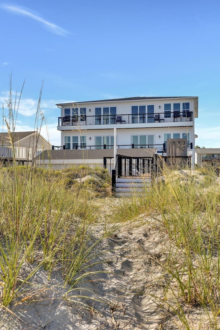 Fair Winds East | Luxury Oceanfront Living In - Emerald Isle, NC