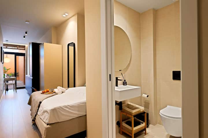 Saristays Valencia Vida Suites Terraces Double Bed - Valencia
