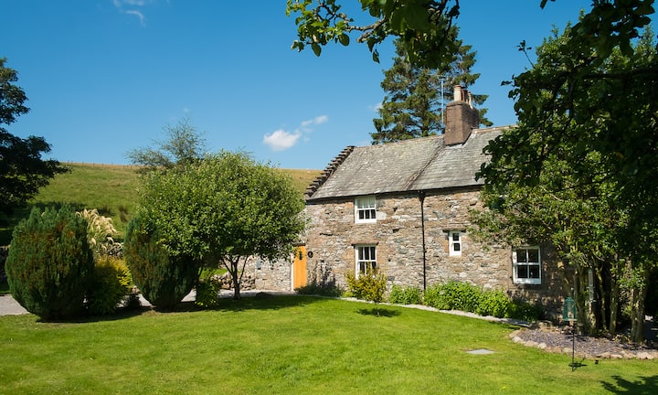 Charming Traditional Lakeland Cottage - Glenridding