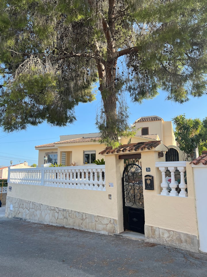 Вилла на море в средиземноморском стиле - Costa Blanca