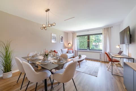 Leistungsstarkes Airbnb: Design 2BR | 6 Guests & Workspace | Messe DUS in Hochheide