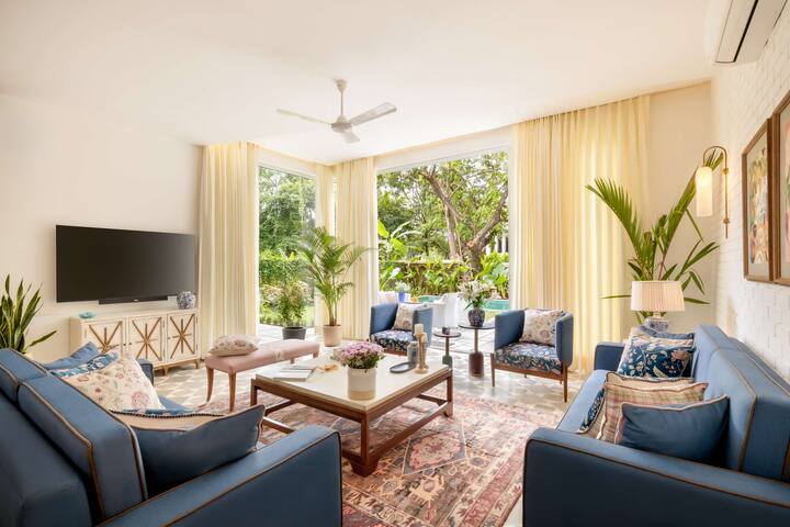 Living room image 5