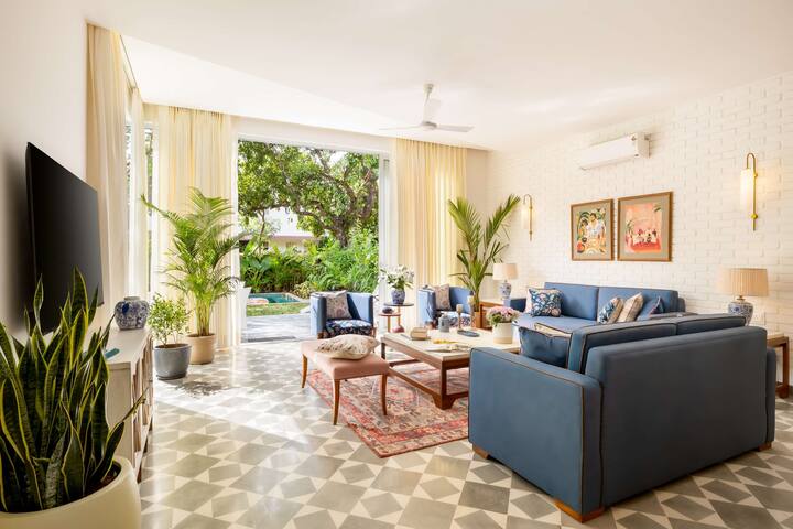 Living room image 9