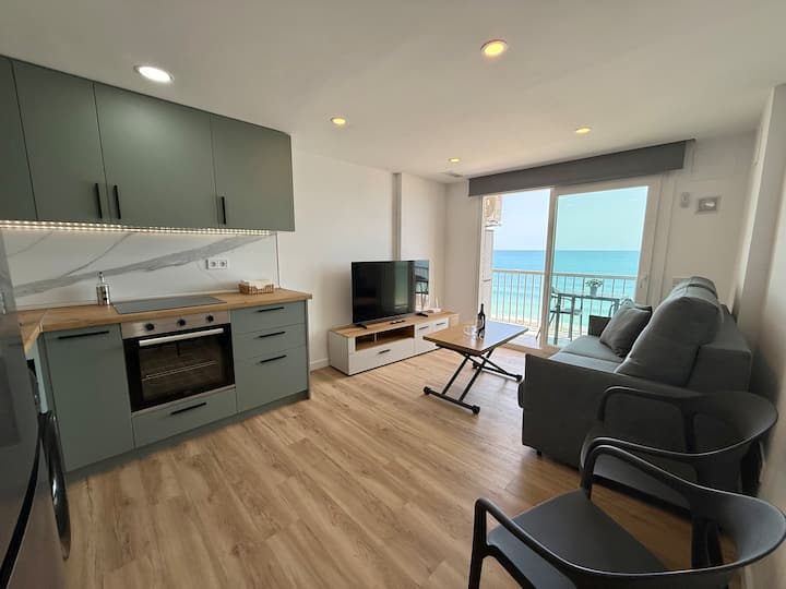 La Caracola V Beachfront Apartment - Fuengirola