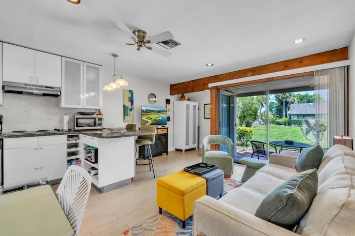 Charming And Peaceful Condo At The Meadows - Lakewood Ranch, FL