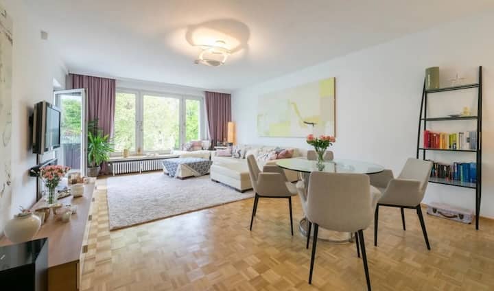 Designer 3 Zimmer Whg Mit Balkon & Garage - Cologne