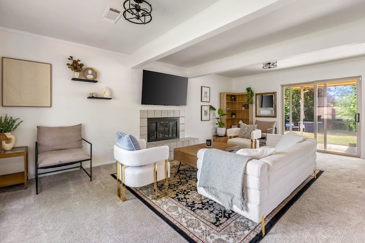 Mid-cities Alcove - Perfectly Cozy And Convenient - Euless, TX