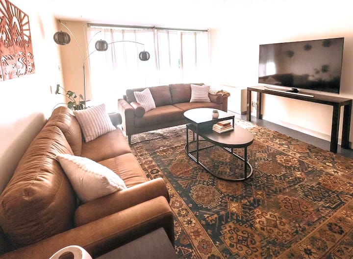 Midcentury Mile High Condo - Denver, CO