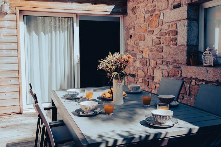 Jolie Petite Maison De Ville - Cléder