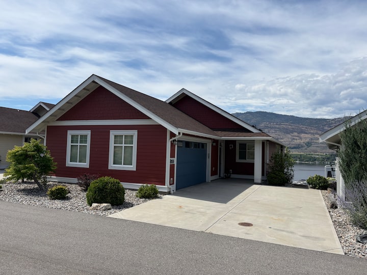 180 Degree Views Cottage - Osoyoos