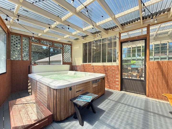 Hot Tub, Large Covered Patio, Kayak And King Bed - 포트앤젤레스