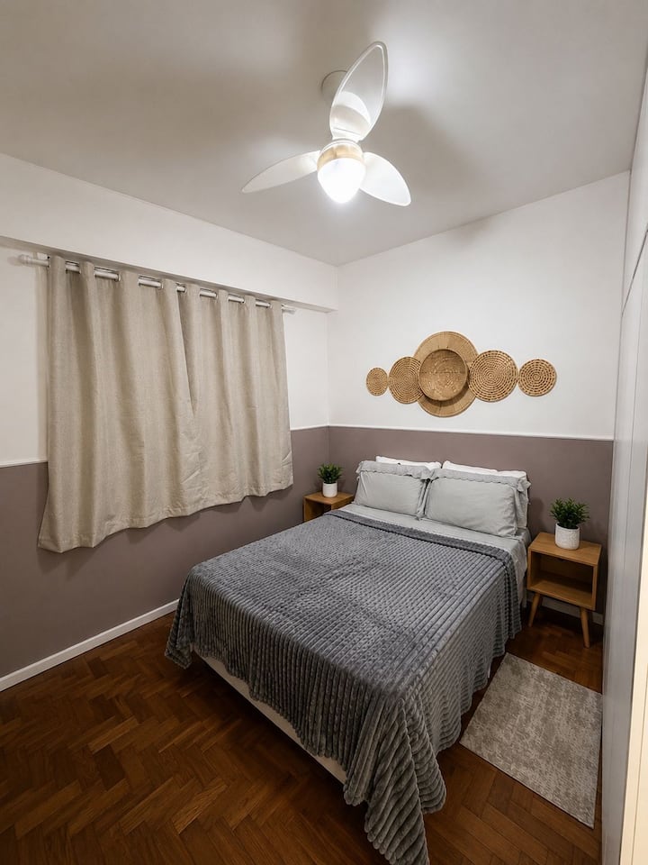 Foto de todo o quarto