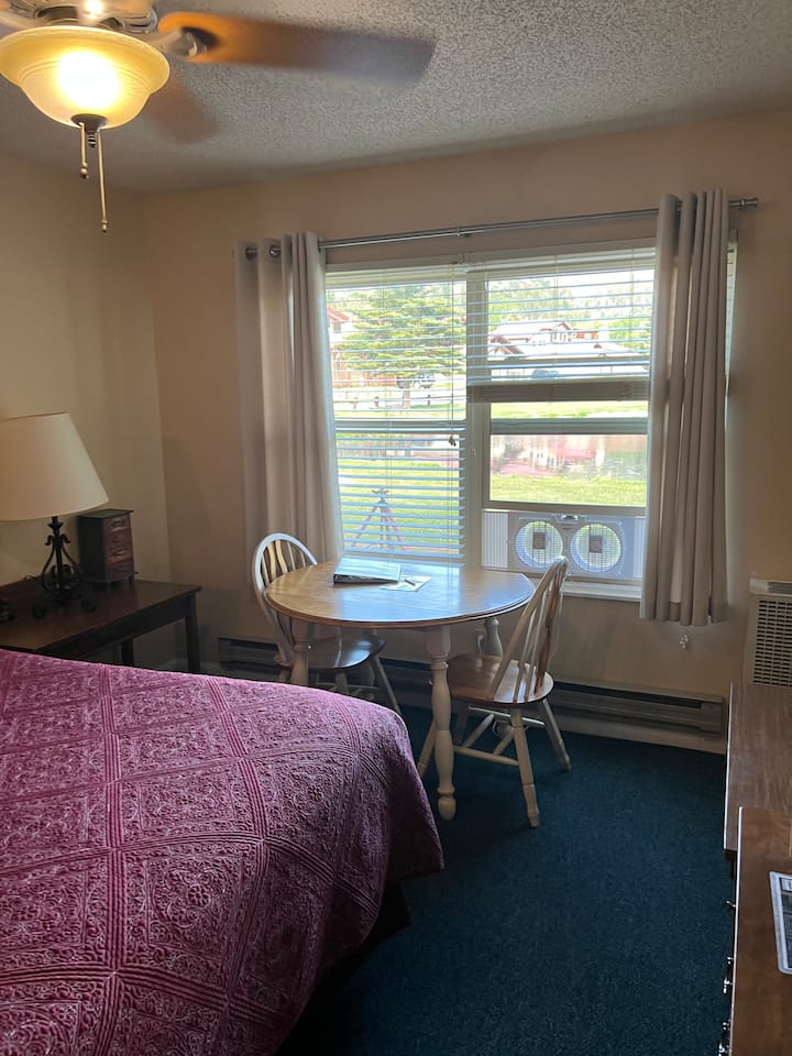 غرفة النوم 2