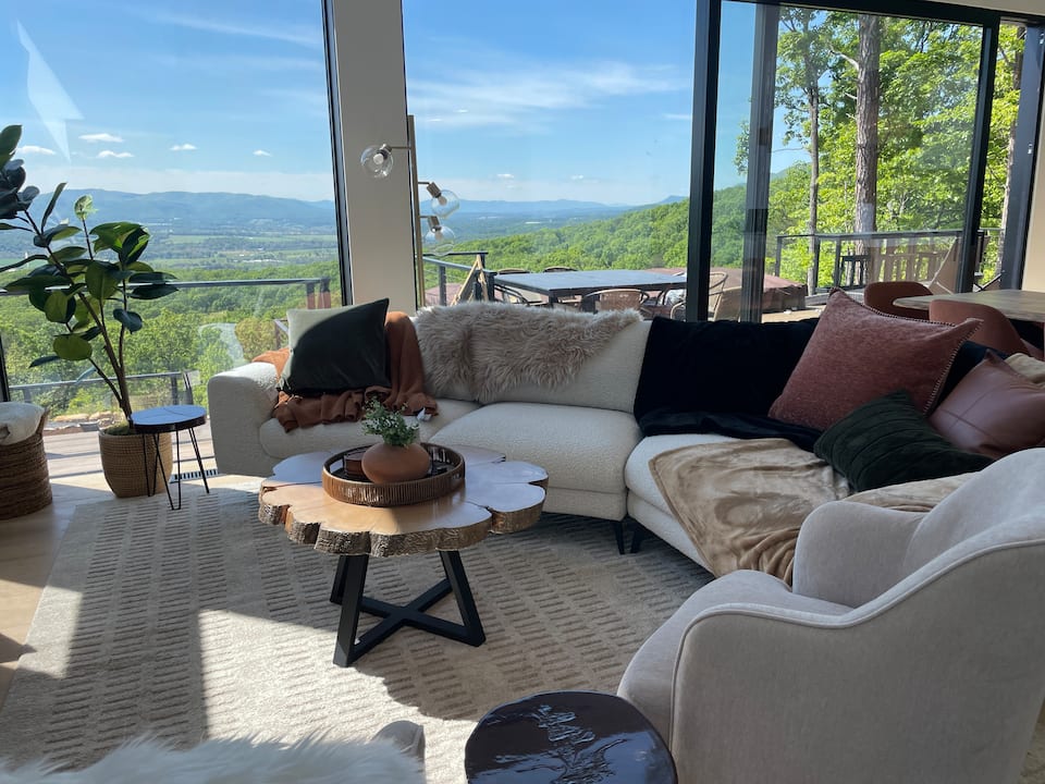 Seventh Heaven in the Shenandoah Valley, Luray, Virginia, United States, photo 4 of 10