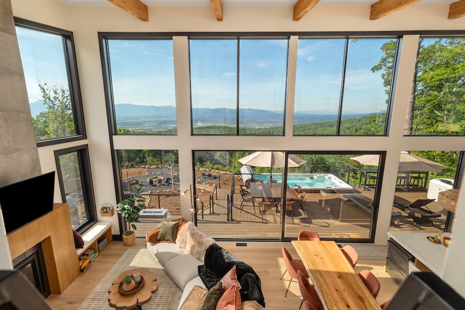 Seventh Heaven in the Shenandoah Valley, Luray, Virginia, United States, photo 1 of 10