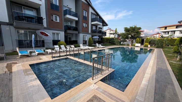 Fethiye'de Büyük Havuzlu Ev - Fethiye