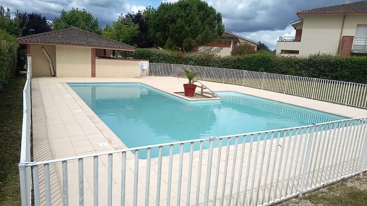 Nérac : Maison Duplex 83m², 3 Ch, Parking, Piscine - Nérac