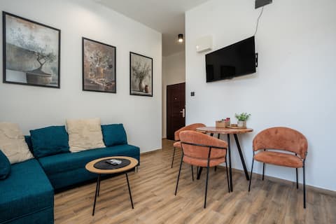 Top performing Airbnb: Apartment 3* Alba I in Mjesni Odbor Belveder