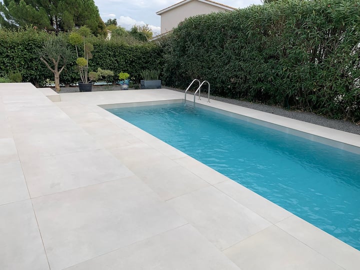 Villa De Plain Pied Avec Piscine - Frankreich
