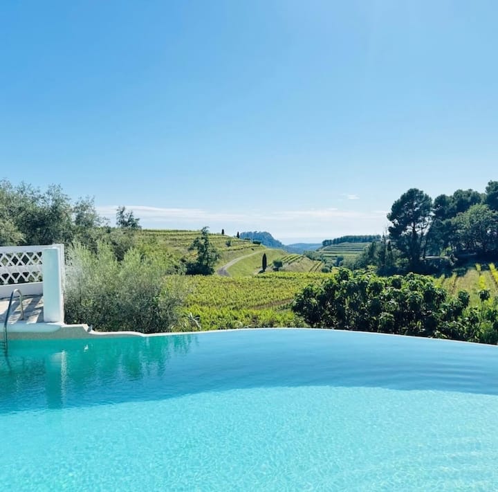 Villa De Charme Vue Mer Et Vignes Avec Piscine - Le Beausset