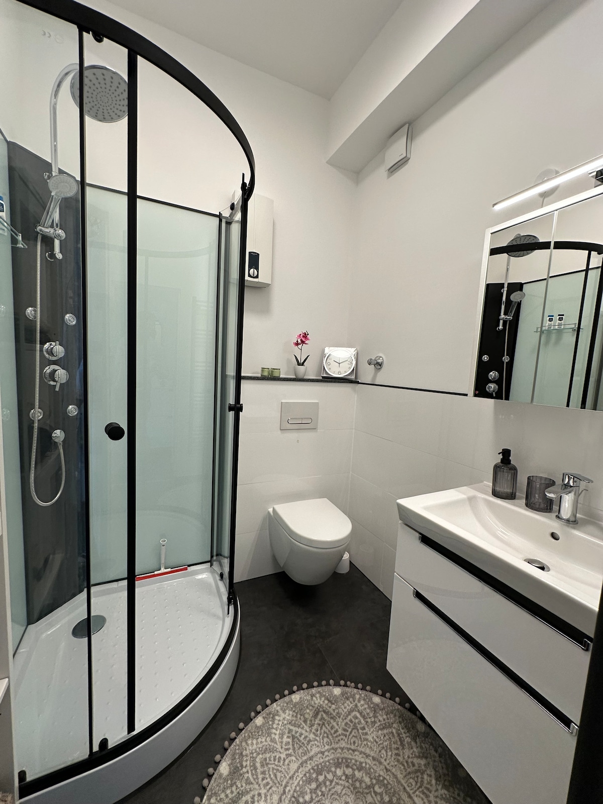 Cozy 1 bedroom apartment, excellent equipment