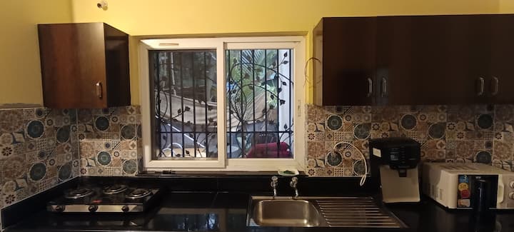 Full kitchen image 1