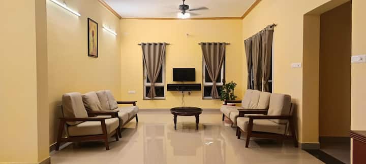 Living room image 1
