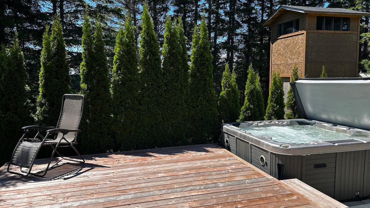 Hot tub deck at midday