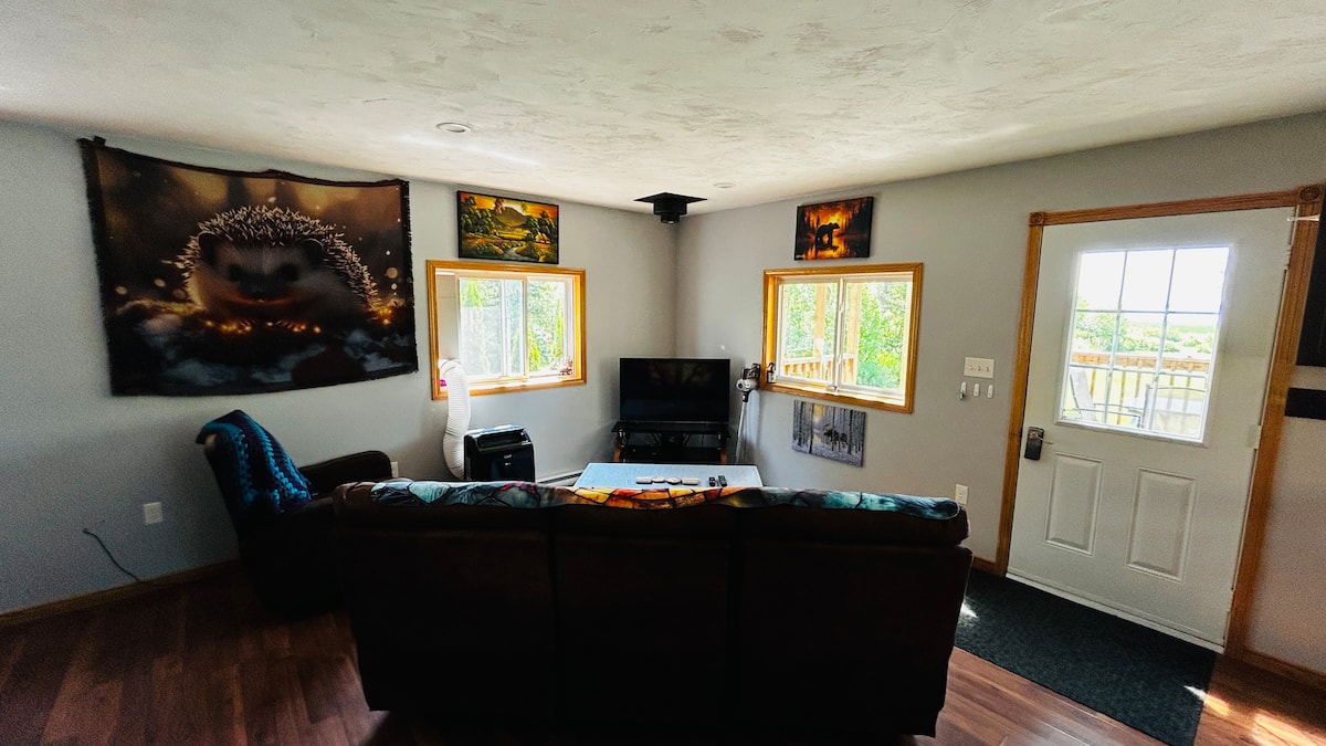 Open living room looking to the entry