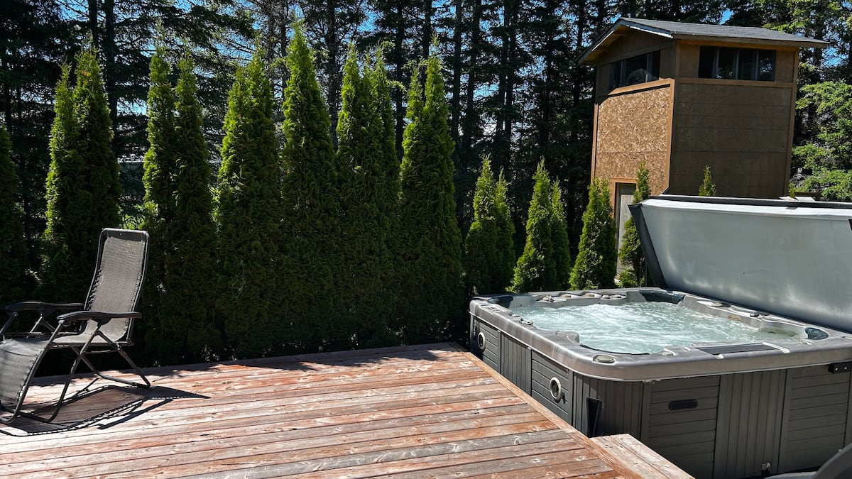 Hot tub and lounger
