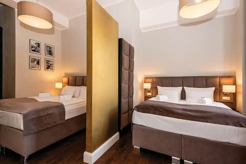 Top performing Airbnb: Arbio I Arabel Kingsize Apartment - Sleeps 8 in Tiergarten