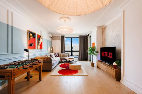 Top Airbnb: WF Waterfront Pearl w/Terrace, Parking & Foosball in Београд