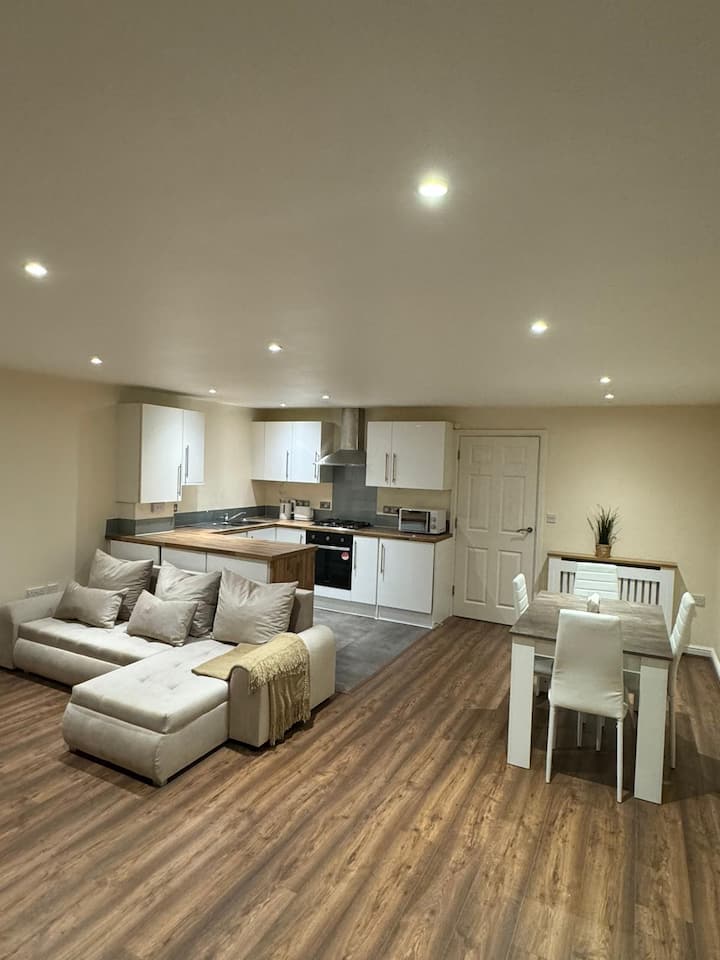 The Sandilands Retreat - Croydon