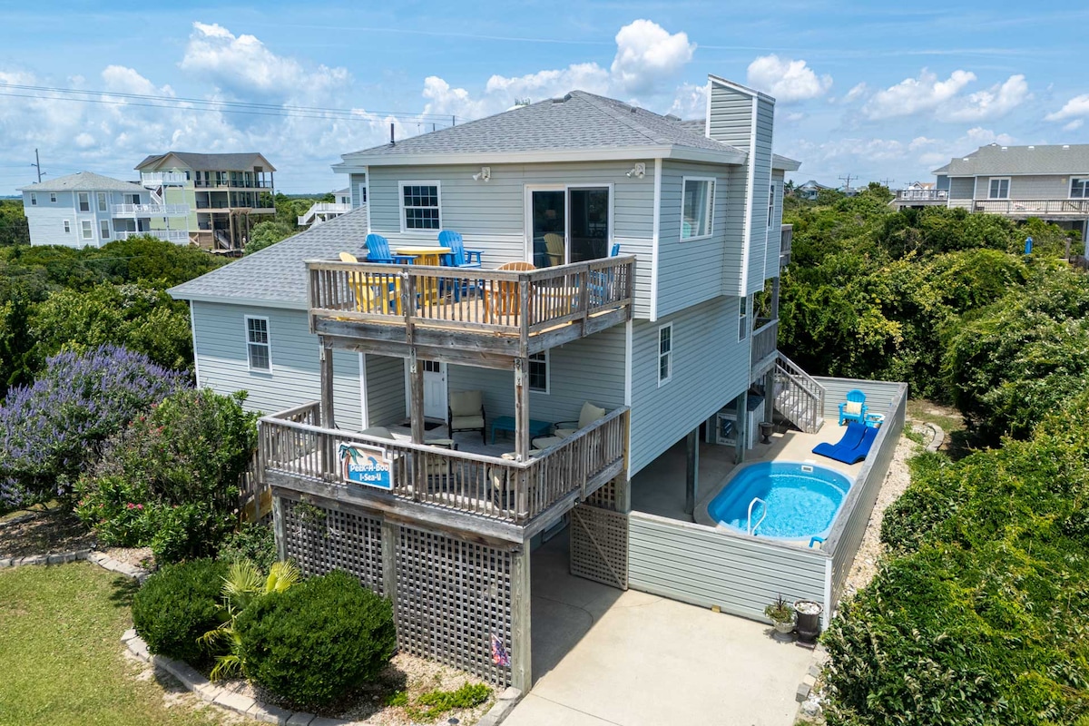 Peek-A-Boo-I-Sea-U: Private Pool and Hot Tub
