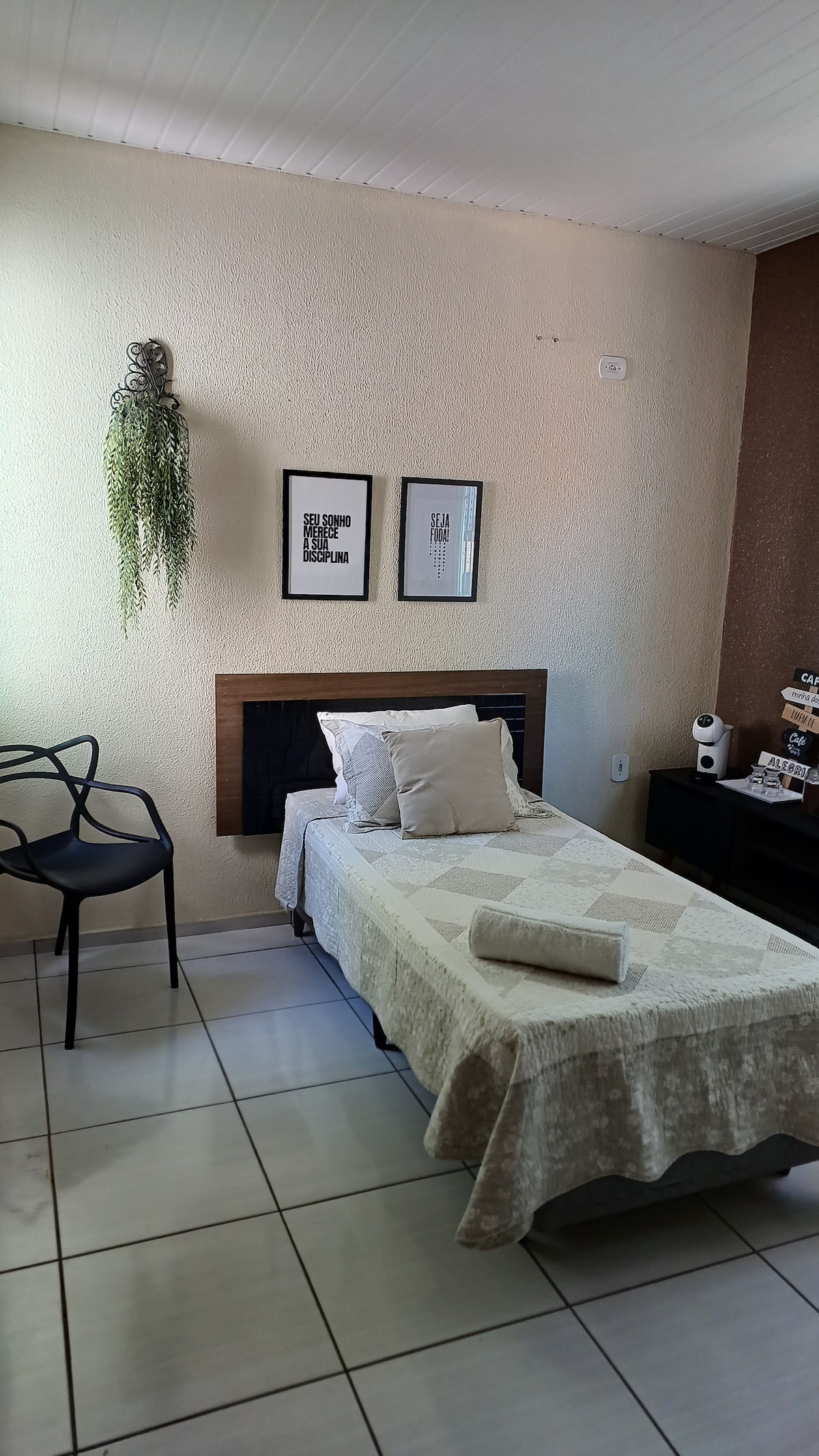 Quarto Solteiro Aconchegante
